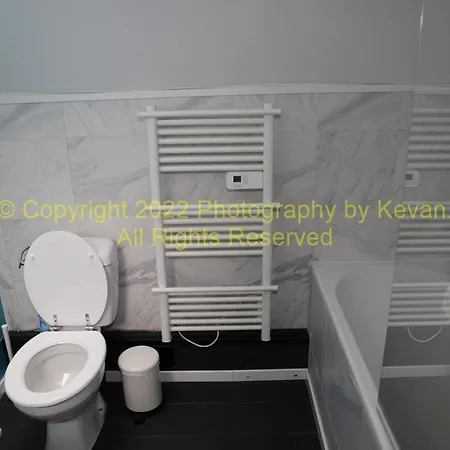 Les Chats Noirs 公寓