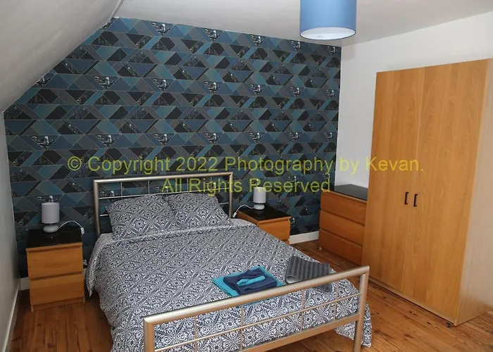 Les Chats Noirs Pre-en-Pail-Saint-Samson